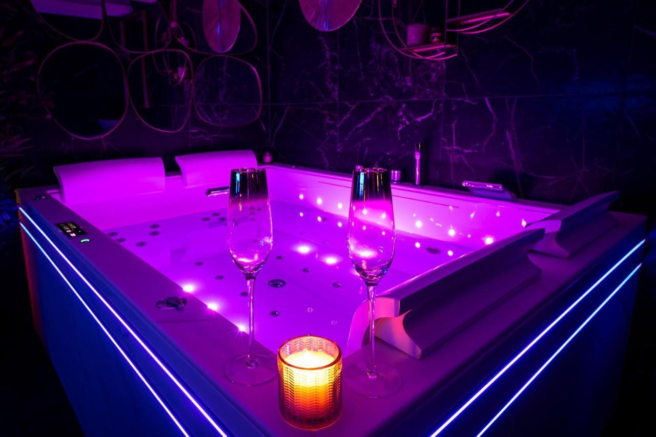 Love Room “La Nuit De Reve” Centre Historique Perpignan Eksteriør billede